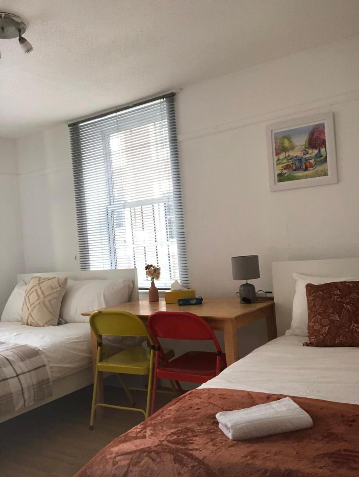 Comfy Private Bedrooms Near O2 Forum Kentish Town, Camden London Exterior photo